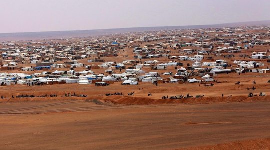 Peste 7.000 de persoane părăsesc tabăra siriană de deplasaţi Rukban, de la frontiera cu Iordania