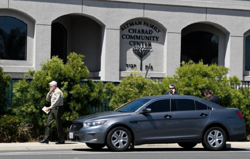 O moartă şi trei răniţi într-o sinagogă în California de Paştele evreiesc; atacatorul, în vârstă de 19 ani, din San Diego, arestat