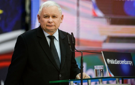 Kaczynski consideră că LGBT, genul şi OMS ameninţă Polonia