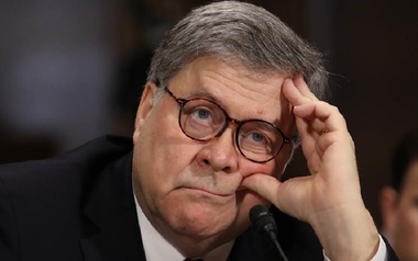 Nouă escaladare între Trump şi democraţi, care vor să lanseze o procedură cu privire la obstrucţionarea prerogarivelor Congresului ("contempt of Congress") de către Bill Barr cu privire la ancheta rusă