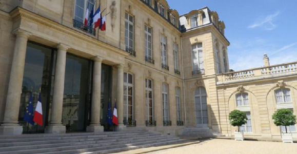 Un al cincilea suspect, un ”liceean de origine cecenă”, reţinut la Strasbourg într-o anchetă cu privire la un atentat dejucat vizând Palatul Elysée şi un comisariat de poliţie de la periferia Parisului