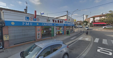 Un bărbat înarmat ia ostatice cinci persoane într-o tutungerie în apropiere de Toulouse