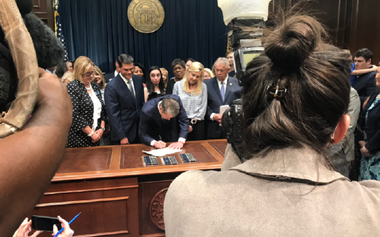 Statul american Georgia adoptă o lege foarte restrictivă a avortului, a ”bătăilor inimii”