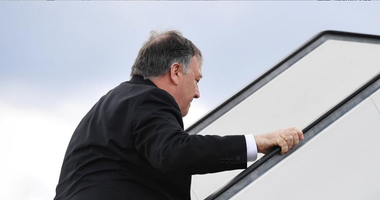Pompeo îşi scurtează sejurul în Europa şi se întoarce la Washington