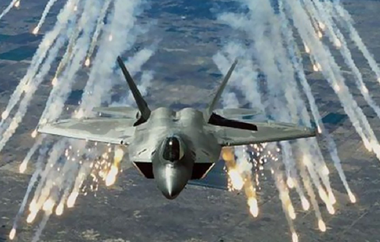 Riadul acuză Iranul că se află în spatele atacurilor cu drone vizând două staţii de pompare ale unui oleoduct saudit şi lansează raiduri aeriene împotriva rebelilor huthi în Yemen
