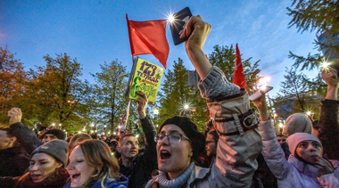 Construirea unei catedrale contestate la Ekaterinburg, suspendată în urma unor ciocniri şi manifestaţii, la apelul la compromis al lui Putin