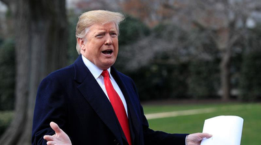 Trump ameninţă Iranul cu distrugerea în cazul unui atac vizând interese americane
