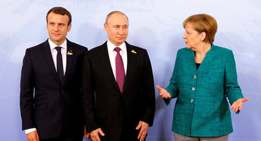 Macron şi Merkel îi cer lui Putin ”gesturi” în favoarea unui dialog în estul Ucrainei