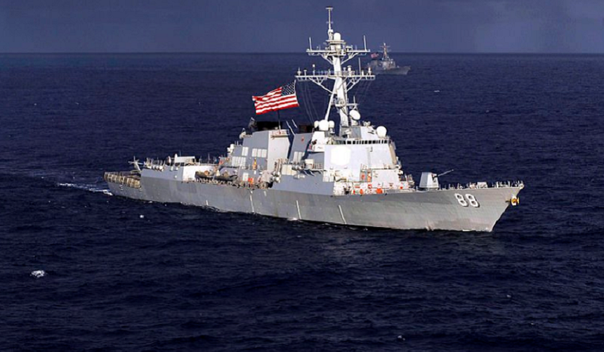 Două nave americane de război traversează Strâmtoarea Taiwan