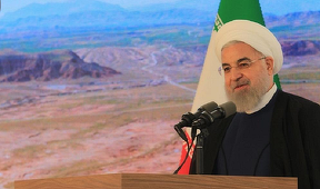 Iranul nu va ceda, chiar dacă va fi bombardat, dă asigurări Rohani la o comemorare a Războiului între Iran şi Irak