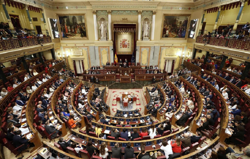 Camera spaniolă a Deputaţilor îi suspendă pe cei patru deputaţi separatişti catalani încarceraţi