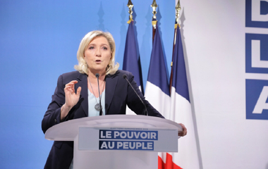 Proces cu privire la finanţarea unor campanii ale Frontului Naţional francez în perioada 2012-2015, stabilit în toamnă