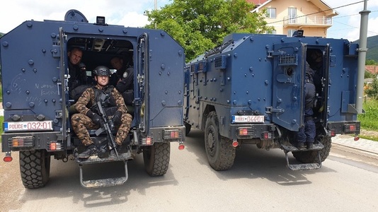 Tensiuni între Serbia şi Kosovo după un raid al poliţiei kosovare într-o zonă locuită de sârbi. Rusia califică acţiunea ca fiind provocatoare
