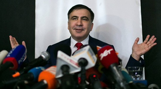 Zelenski îi acordă cetăţenia ucraineană lui Mihail Saakaşvili