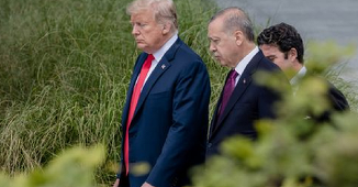 Erdogan îi propune lui Trump un ”grup de lucru comun” pe tema achiziţionării sistemelor ruse antirachetă de tip S-400