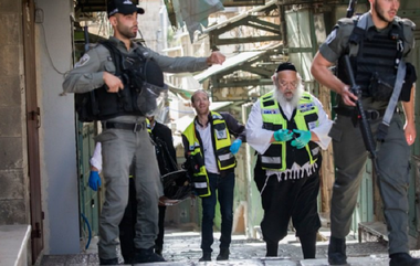 Doi israelieni răniţi grav, unul în stare critică, la Ierusalim, într-un atac cu cuţitul, al cărui autor palestinian este ucis prin împuşcare de poliţia israeliană