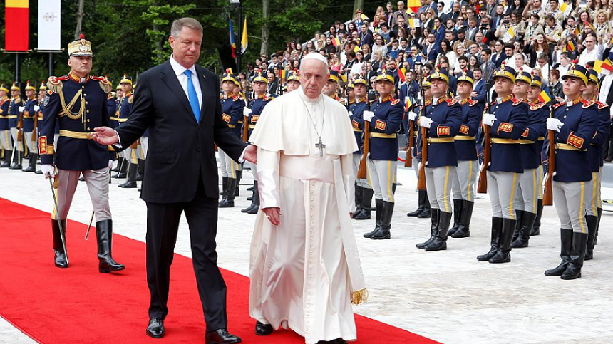 AFP: Papa Francisc, în România pentru a consolida dialogul cu ortodocşii şi a susţine minorităţile religioase şi etnice