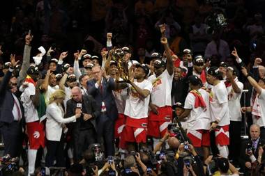 Canada: Patru persoane au fost împuşcate, două fiind rănite grav, la parada de celebrare a echipei de baschet Toronto Raptors

