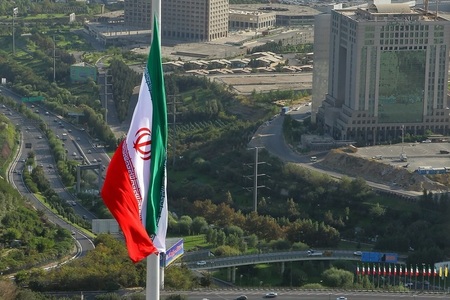Iranul ameninţă Statele Unite cu grave consecinţe pentru interesele lor în caz de atac 