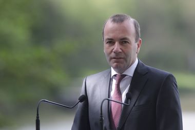 Manfred Weber avertizează liderii UE că eliminarea sistemului „Spitzenkandidat” riscă să aibă un efect „devastator” asupra democraţiei europene

