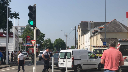 Doi răniţi, inclusiv un imam, la Brest într-un atac armat la Moscheea Sunna; atacatorul găsit mort, cu un glonţ în cap