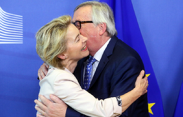 Prima întâlnire între Juncker şi von der Leyen după anunţarea opţiunii Celor 28