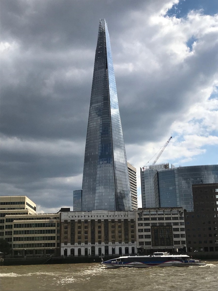 Marea Britanie: Un bărbat s-a căţărat pe The Shard, cea mai înaltă clădire din Londra

