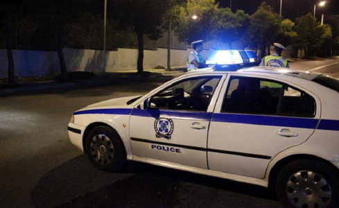 Doi poliţişti răniţi uşor la Atena, într-un atac asupra unui post de poliţie
