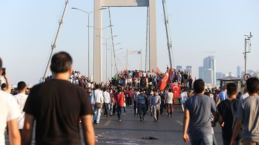 Turcia comemorează trei ani de la puciul eşuat