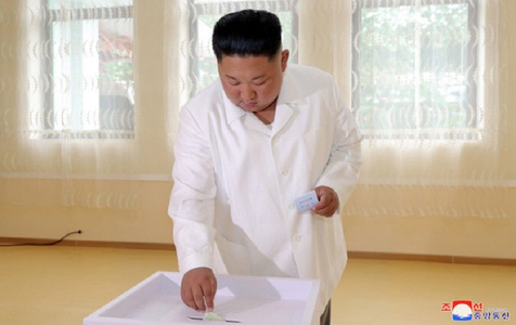 Kim Jong Un votează în alegeri locale în care prezenţa la vot s-a apropiat de 100%