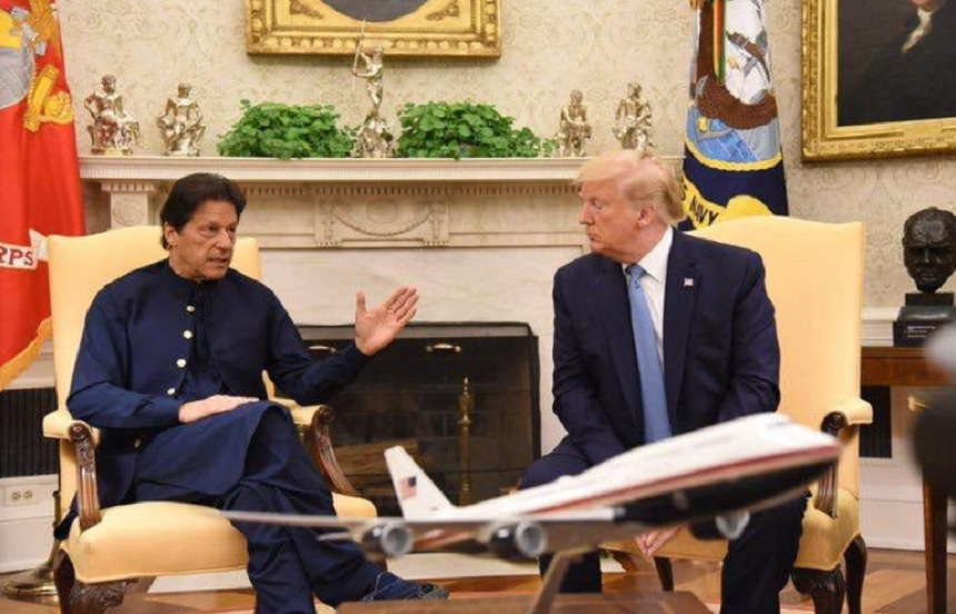 Donald Trump laudă eforturile Pakistanului cu privire la Afganistan şi se propune ”mediator” între India şi Pakistan
