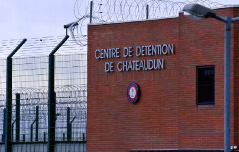 Trei bărbaţi, inclusiv doi deţinuţi, inculpaţi cu privire la un plan de atentat în Franţa