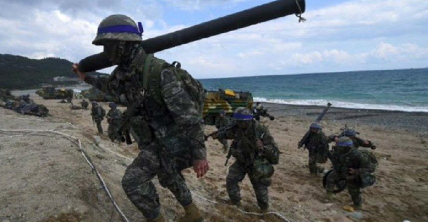 Washingtonul îşi menţine planul exerciţiilor militare comune cu sud-coreenii
