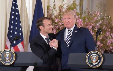 Trump îi reproşează lui Macron că vorbeşte cu Iranul în numele Statelor Unite