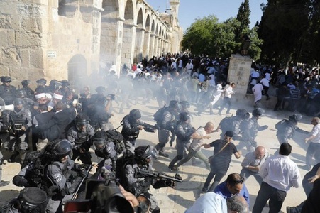 Ierusalim: Zeci de răniţi după ciocniri pe Esplanada Moscheilor