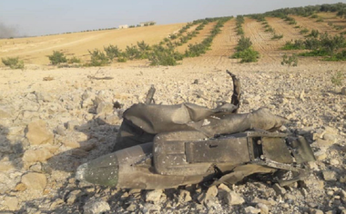 Avion al regimului sirian doborât de jihadişti şi pilotul luat prizonier în Idleb, unde forţe loiale regimului câştigă teren