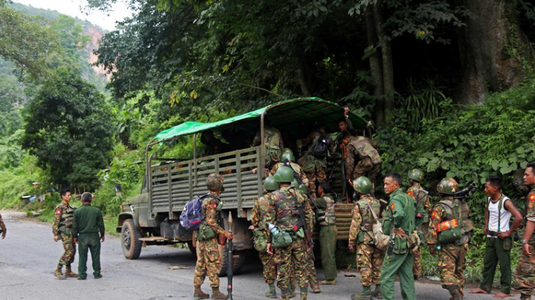 Cel puţin 14 morţi în estul Myanmarului, în confruntări între armată şi rebeli 