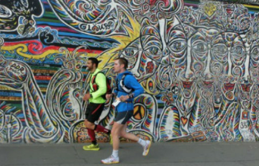 Maraton în memoria victimelor Zidului Berlinului, căzut în urmă cu 30 de ani