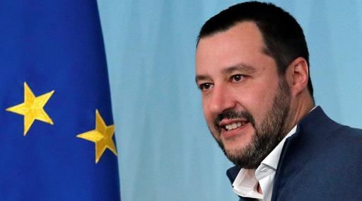 Italia a interzis unui vas german de salvare a migranţilor să pătrundă în apele teritoriale