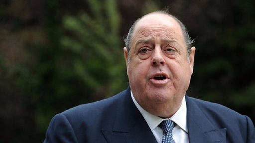 Un nepot al lui Winston Churchill va fi exclus din Partidul Conservator, alături de alţi 20 de parlamentari, după ce l-au sfidat pe Boris Johnson