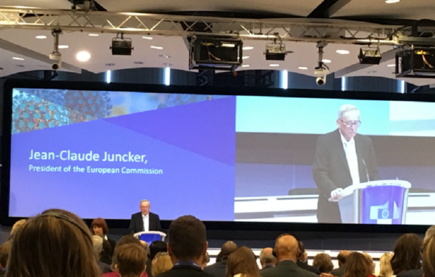Juncker îi denunţă, la primul summit mondial UE-OMS pe tema vaccinării, pe cei care ”se joacă cu focul”