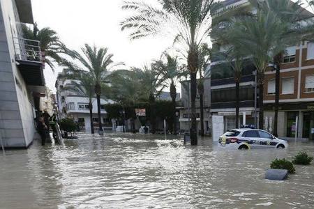 Inundaţii în Spania: Sute de noi evacuări în sud-est 
