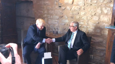 Londra nu a propus încă o soluţie satisfăcătoare în vederea unui acord al Brexitului, anunţă CE după întâlnirea dintre Juncker şi Johnson la Luxemburg