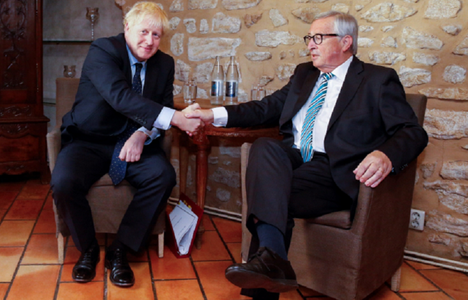 Johnson şi Juncker consideră ”necesară o intensificare” a discuţiilor cu privire la Brexit, anunţă Londra