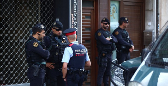 Nouă separatişti catalani, suspectaţi de pregătirea unor acţiuni violente, arestaţi în cadrul unei serii de percheziţii în provincia Barcelona