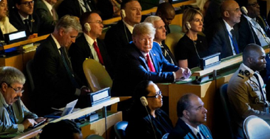 Trump neagă orice presiuni asupra Ucrainei, în faţa unor apeluri tot mai puternice la destituirea sa
