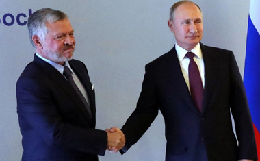 Putin respinge  ideea că Stalin este vinovat împreună cu Hitler de izbucnirea celui de-al Doilea Război Mondial drept ”apogeul cinismului”