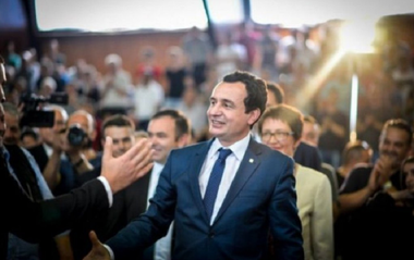 Opoziţia kosovară îi înfrânge în alegerile legislative pe ”comandanţii” gherilei, la putere de un deceniu