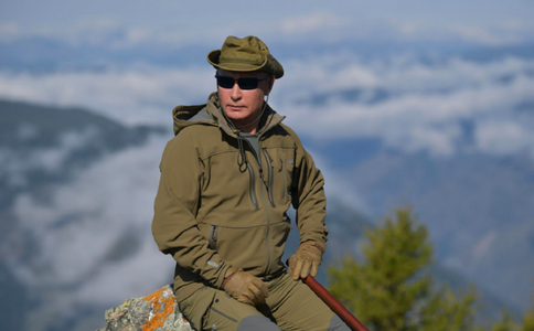 Putin face o escapadă în taiga cu ocazia împlinirii a 67 de ani - FOTO, VIDEO