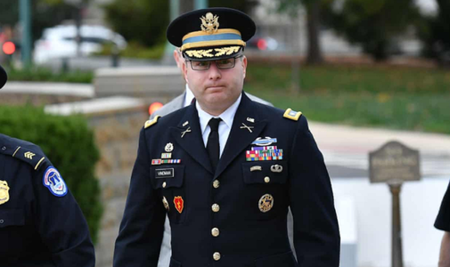 Un ofiţer foarte respectat din NSC, locotenent-colonelul Alexander Vindman, depune o mărturie stânjenitoare pentru Trump
